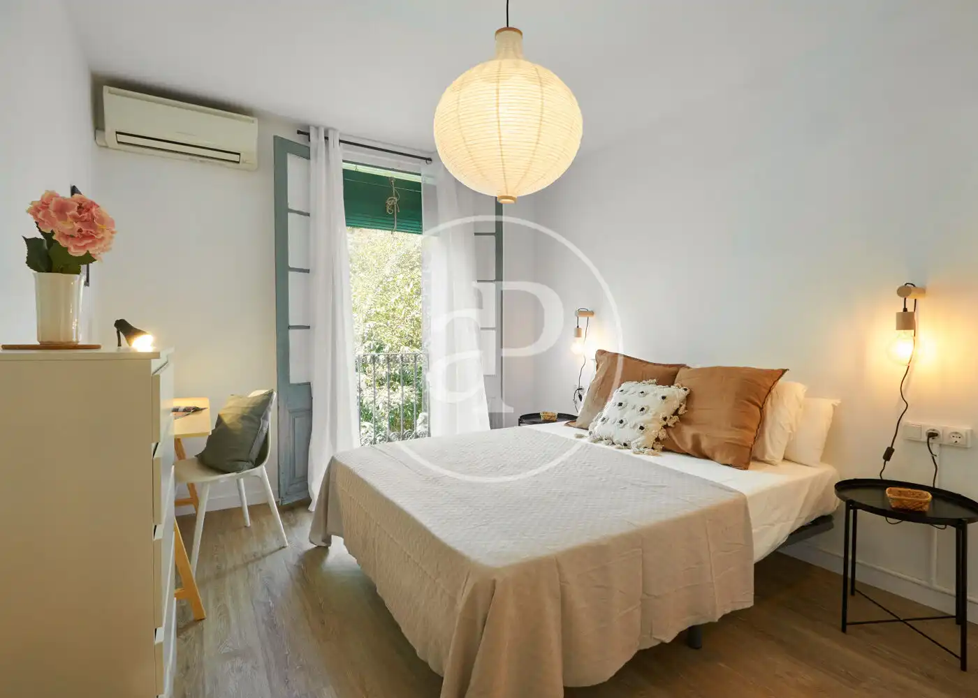 Habitación de Piso en venta en Barcelona con Calefacción, Terraza y Amueblado