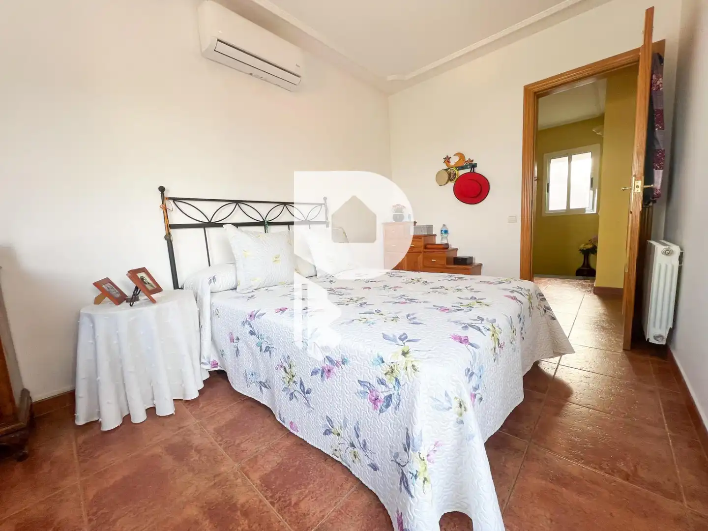 Bedroom of Houses for sale in Sant Andreu de la Barca  with Air Conditioner, Heating and Private garden