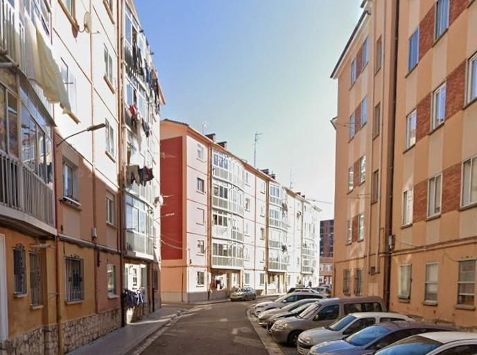 Vista exterior de Pis en venda en Burgos Capital amb Terrassa