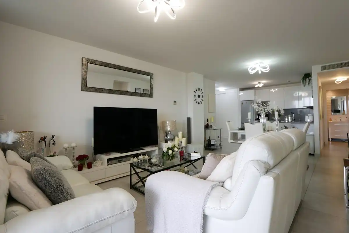 Wohnzimmer von Erdgeschoss zum Verkauf in Mijas mit Klimaanlage, Terrasse und Abstellraum