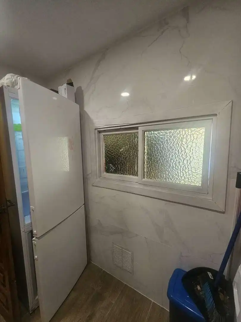 Baño de Piso en venta en Roquetas de Mar con Aire acondicionado, Terraza y Piscina comunitaria