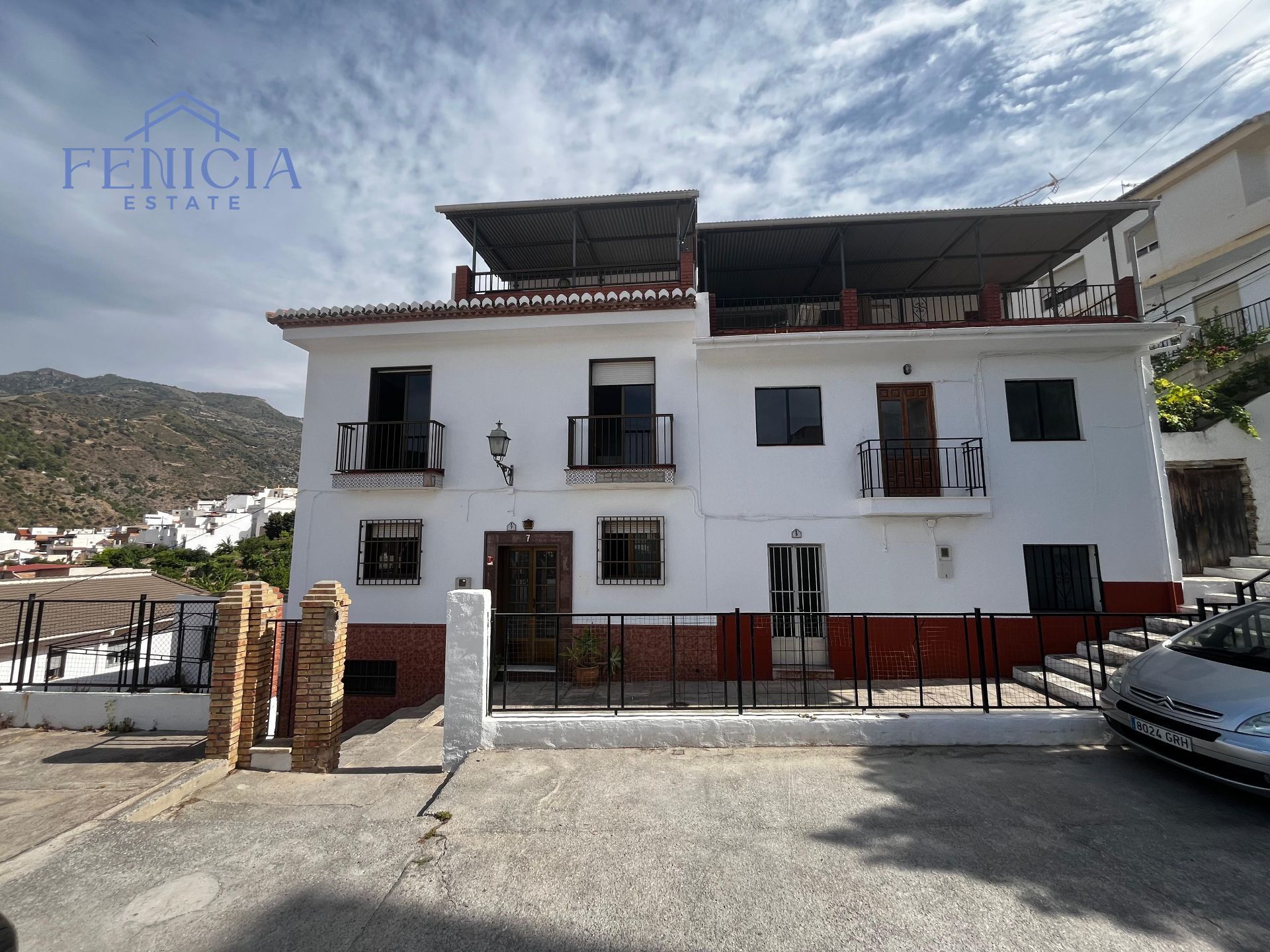 Exterior view of Duplex for sale in Otívar  with Storage room and Furnished