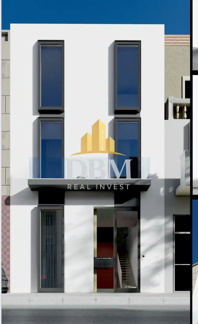 Vista exterior de Edificio en venta en  Barcelona Capital