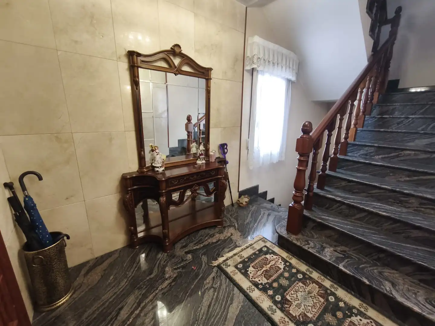 Houses for sale in Ourense Capital   with Heating, Private garden and Parquet flooring