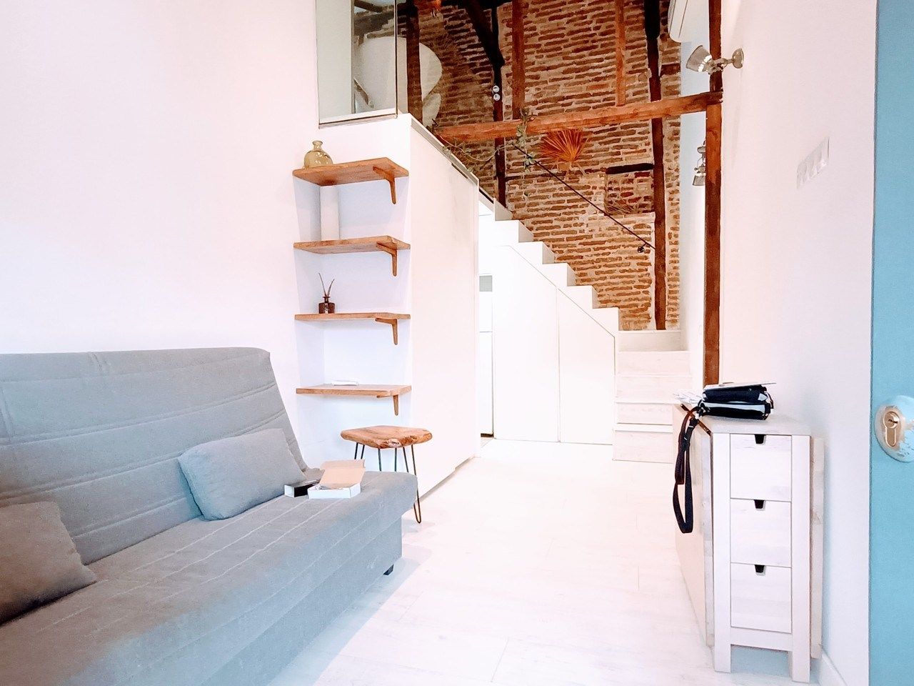 Sala d'estar de Dúplex de lloguer en  Madrid Capital amb Aire condicionat, Moblat i Forn