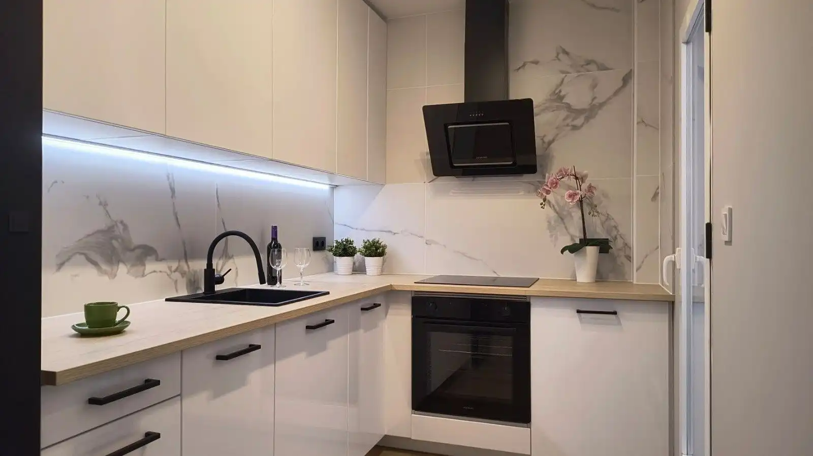 Casa adosada en venta en Calle Trepadora, 16, Los Balcones y los Altos