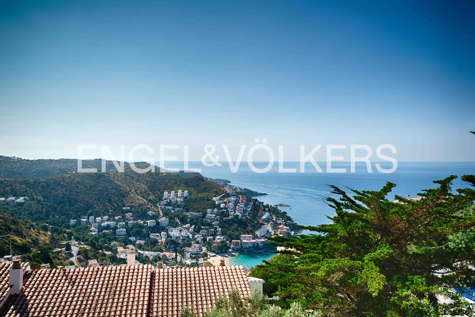 Detached house with pool for sale in Carrer de la Pujada del Puig Rom, imagen 2