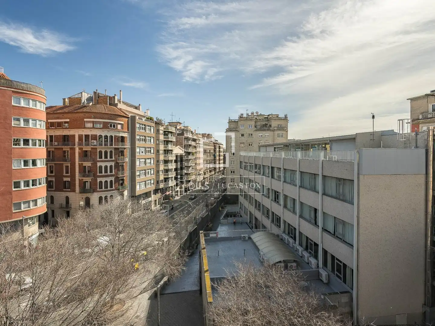 Außenansicht von Dachboden zum Verkauf in Barcelona mit Klimaanlage, Heizung und Schwimmbad