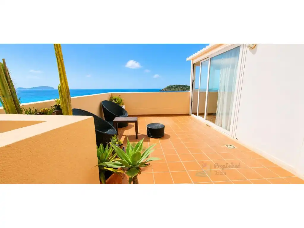 Attic for rent in Calle Del Pou Roig, Sant Carles