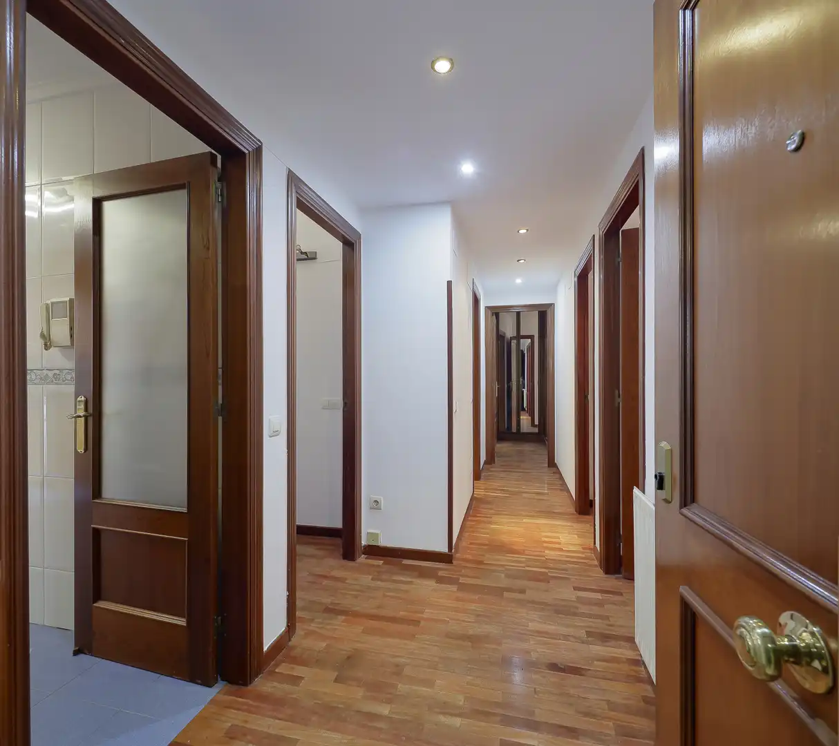 Pis en venda en Gijón  amb Calefacció, Parquet i Traster