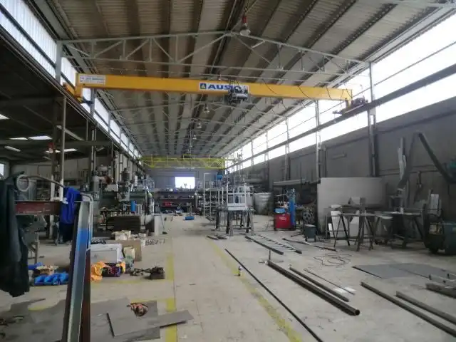 Vista exterior de Nau industrial en venda en Torroella de Montgrí