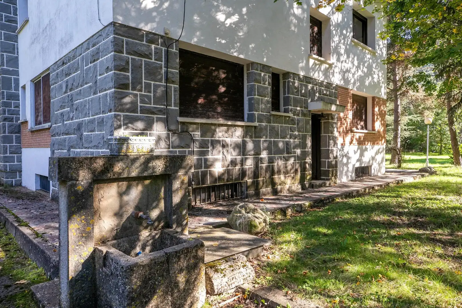 Außenansicht von Country house zum Verkauf in Sabiñánigo mit Heizung, Privatgarten und Terrasse