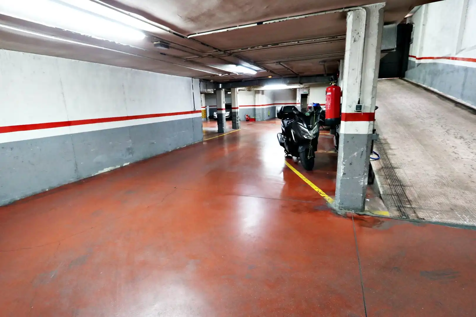 Einzelparkplatz zur Miete in Calle Álvaro de Bazán, imagen 5