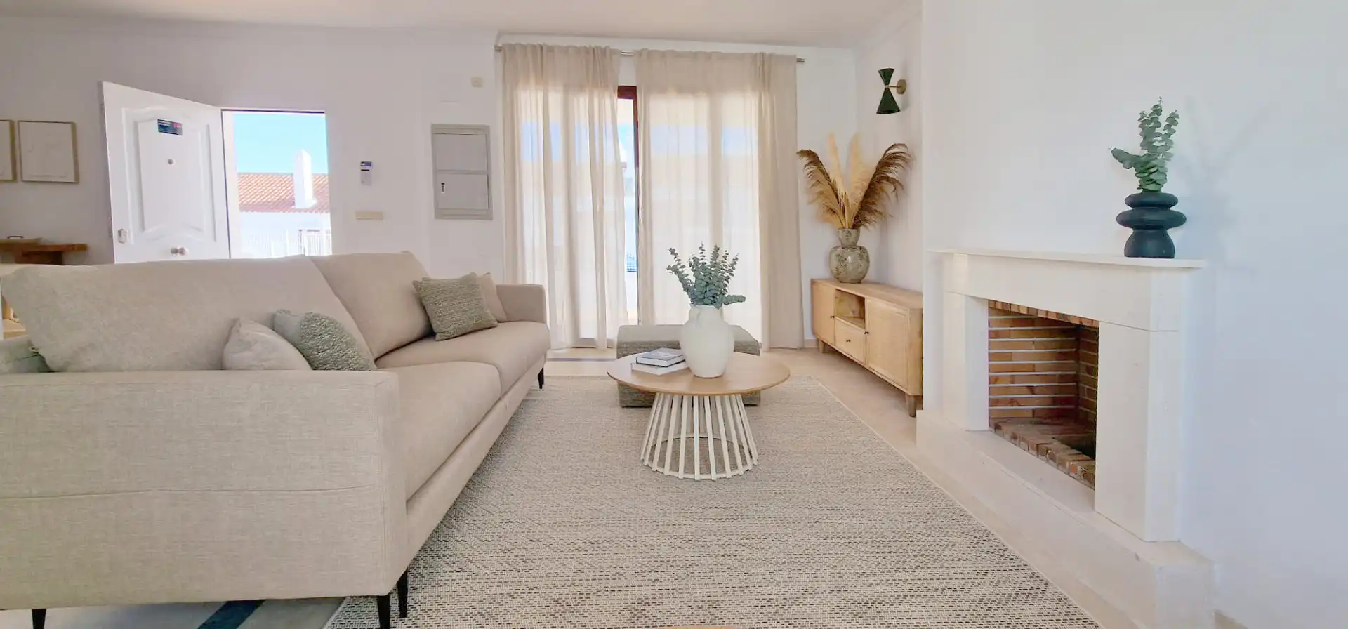 Sala de estar de Casa adosada en venta en Casares con Jardín privado, Terraza y Trastero