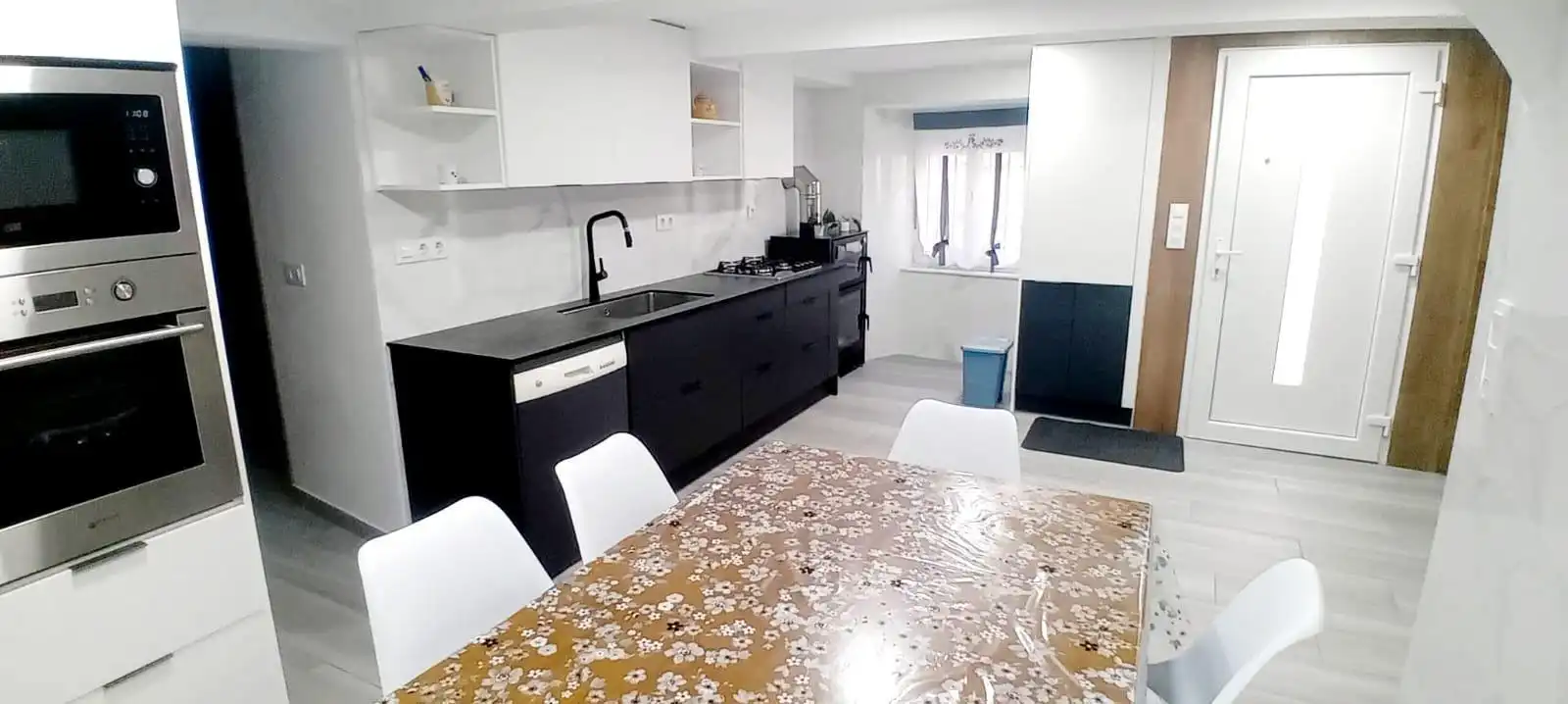 Cuina de Casa o xalet en venda en Castropol amb Terrassa i Traster