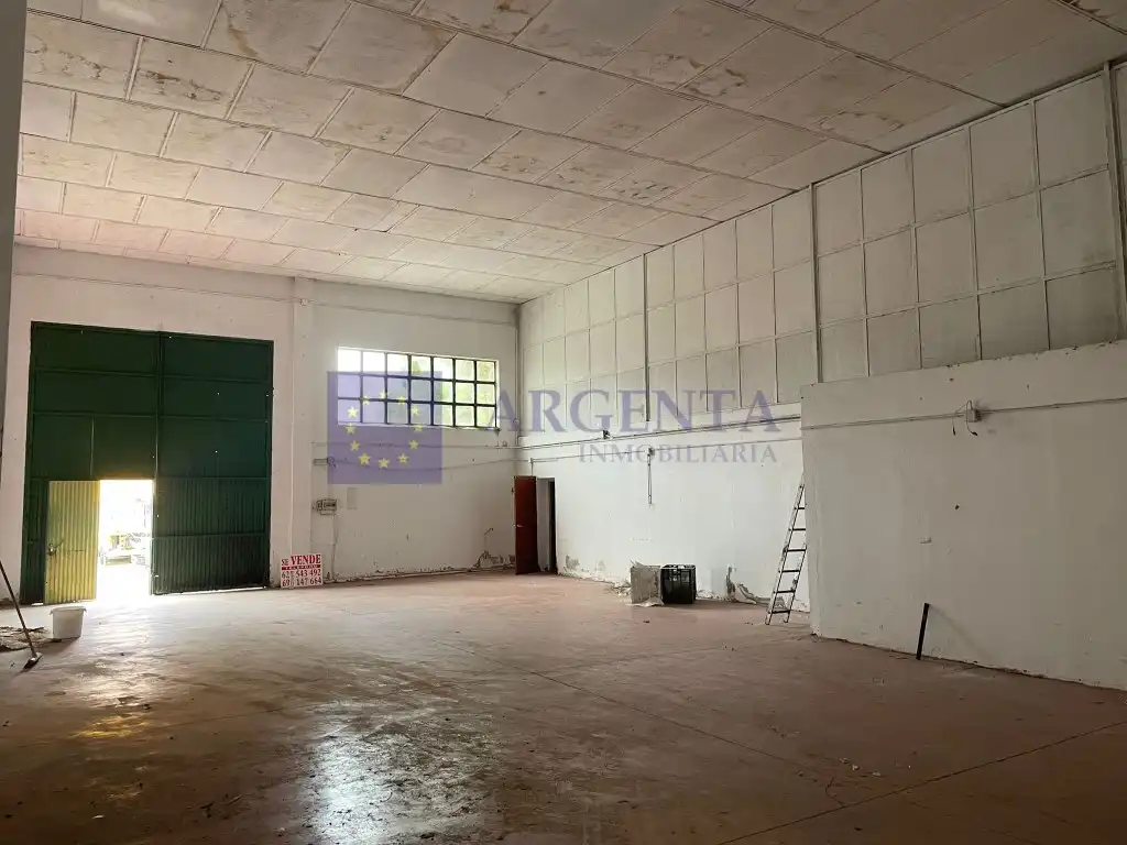 Nave industrial in vendita a Ruta de la Plata