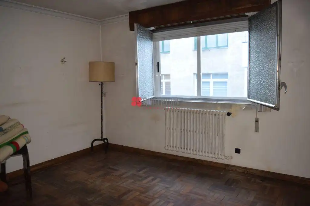 Schlafzimmer von Gebäude zum Verkauf in Santiago de Compostela 