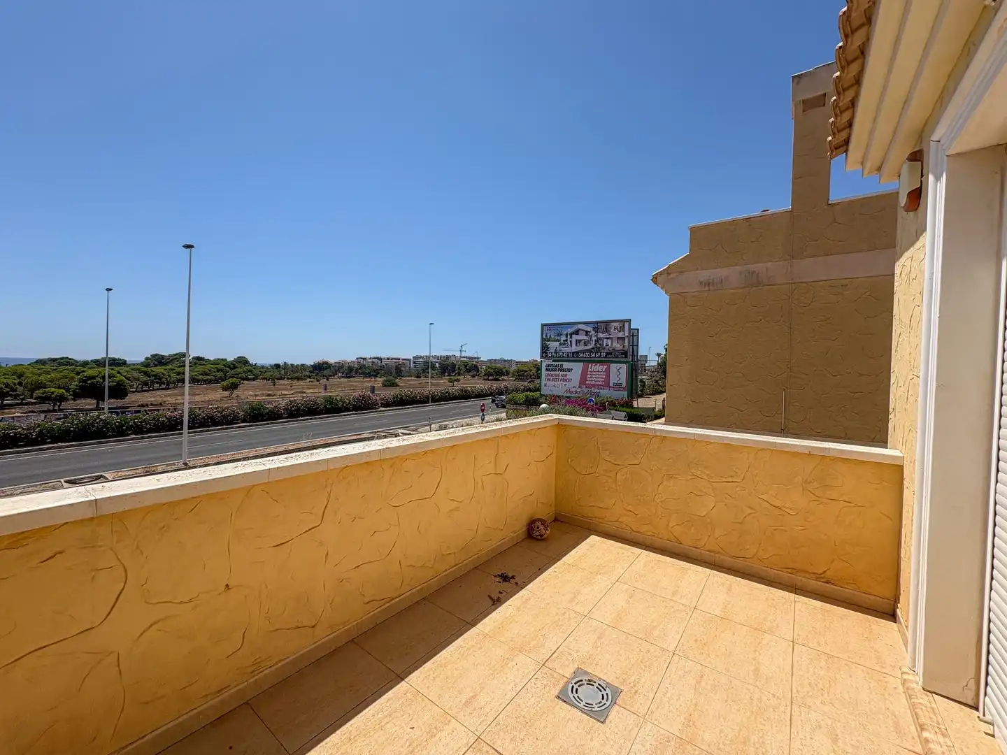 Terrace of Detached homes for rent in Torrevieja  with Air Conditioner, Heating and Private garden