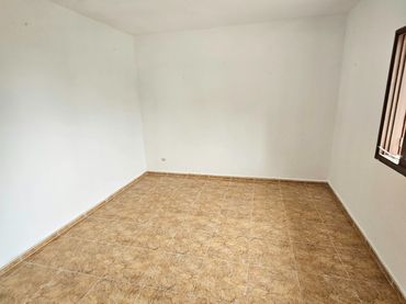 Maison rustique avec balcon à vendre à La Vega - El Amparo - Cueva del Viento