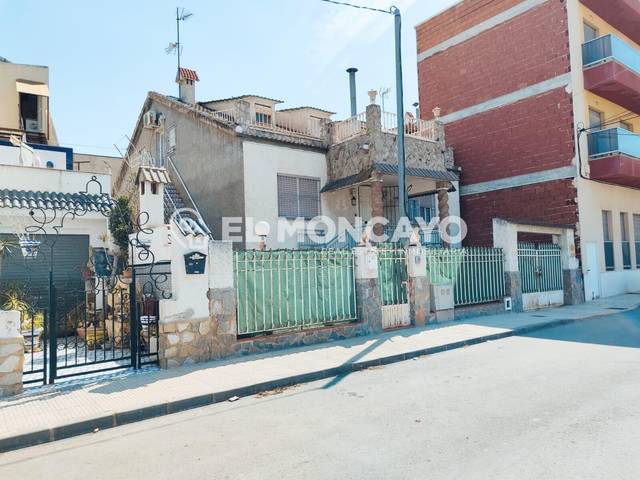 Casa-chalet en Venta en Calle Calle del Primero de Mayo en Rafal