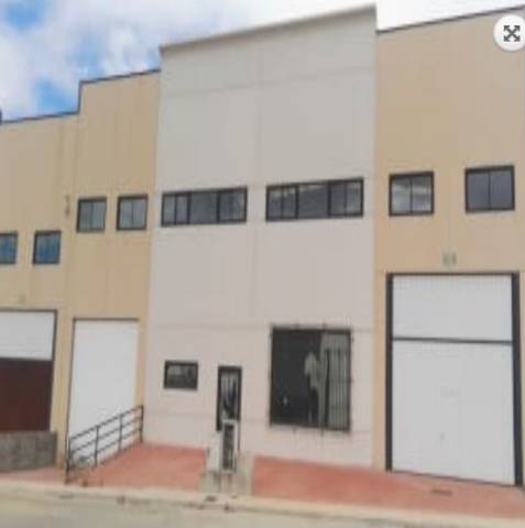 Nave industrial en Venta en Borox