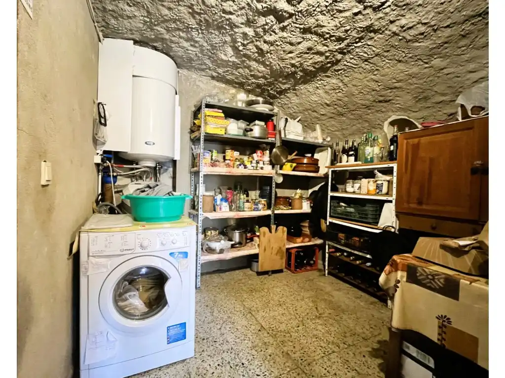 Houses for sale in Biure