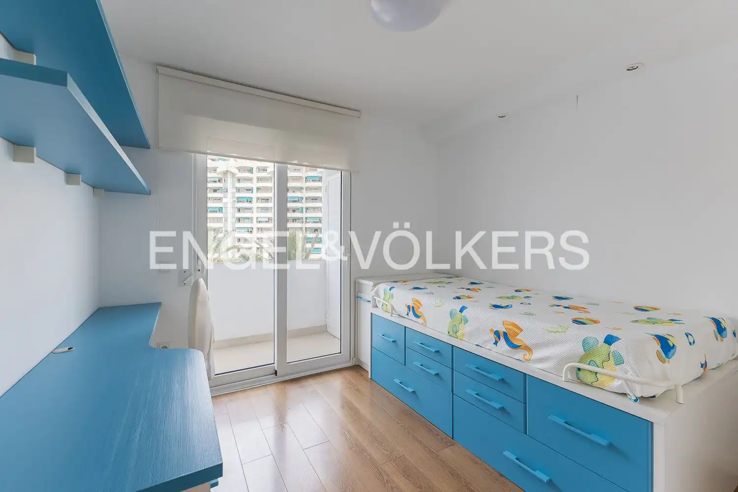 Piso con terraza en alquiler en Avinguda Neptuno, imagen 21