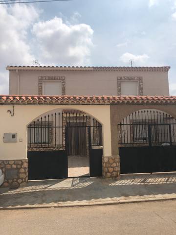 Casa-chalet en Venta en Calle San Sebastián en Vara de Rey