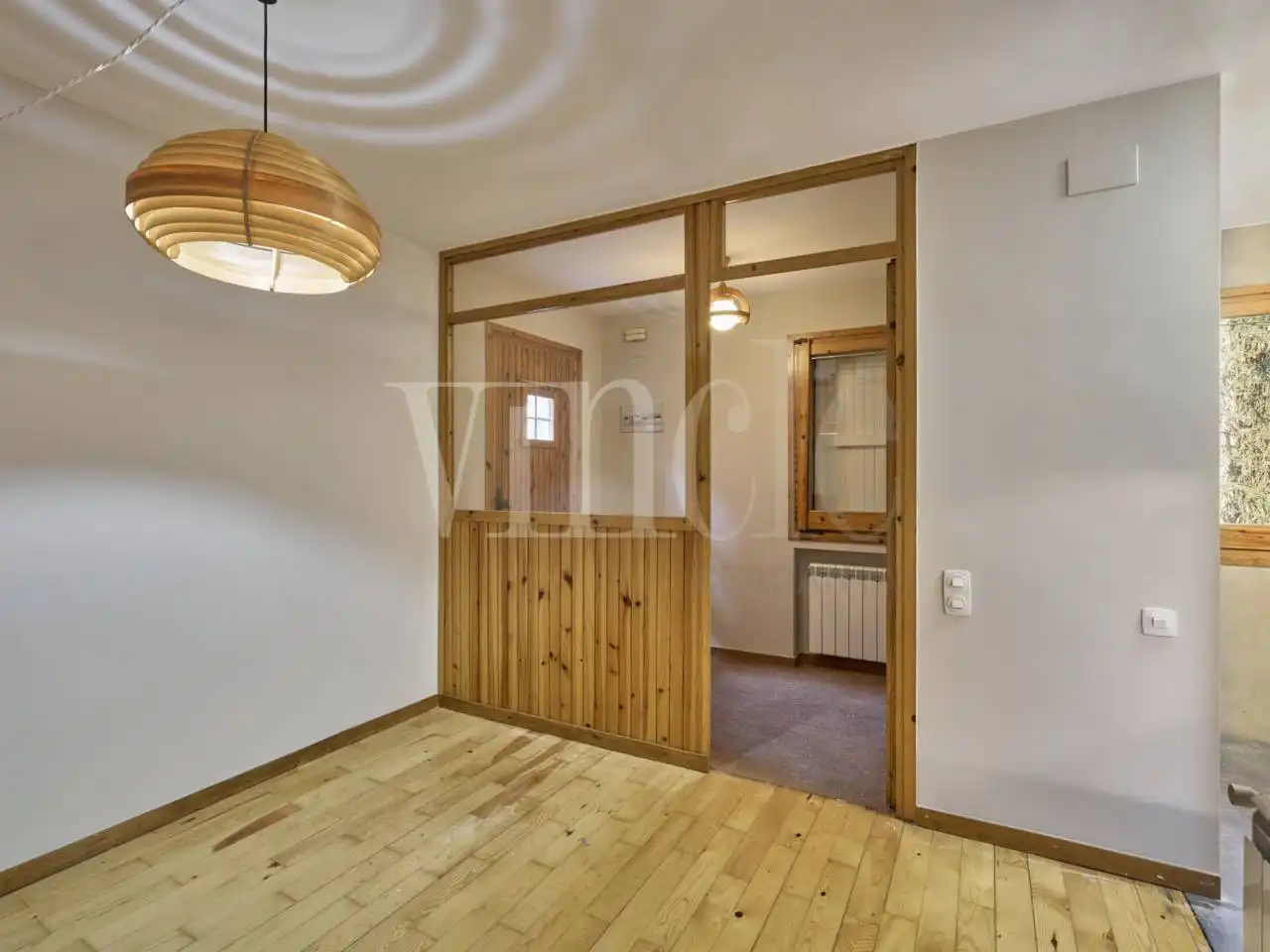 Bedroom of Detached homes for rent in Alp  with Heating and Parquet flooring