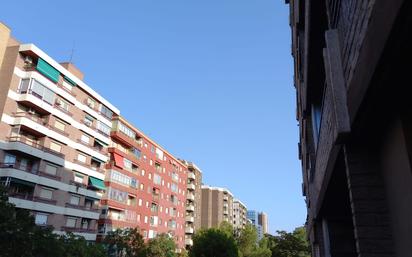 Vista exterior de Pis en venda en  Zaragoza Capital amb Terrassa