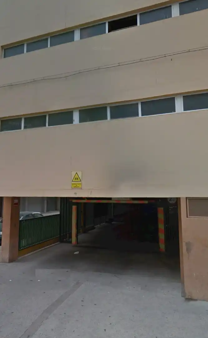 Garaje en venta en Carrer del Pare Sanahüja, 40, Balaguer