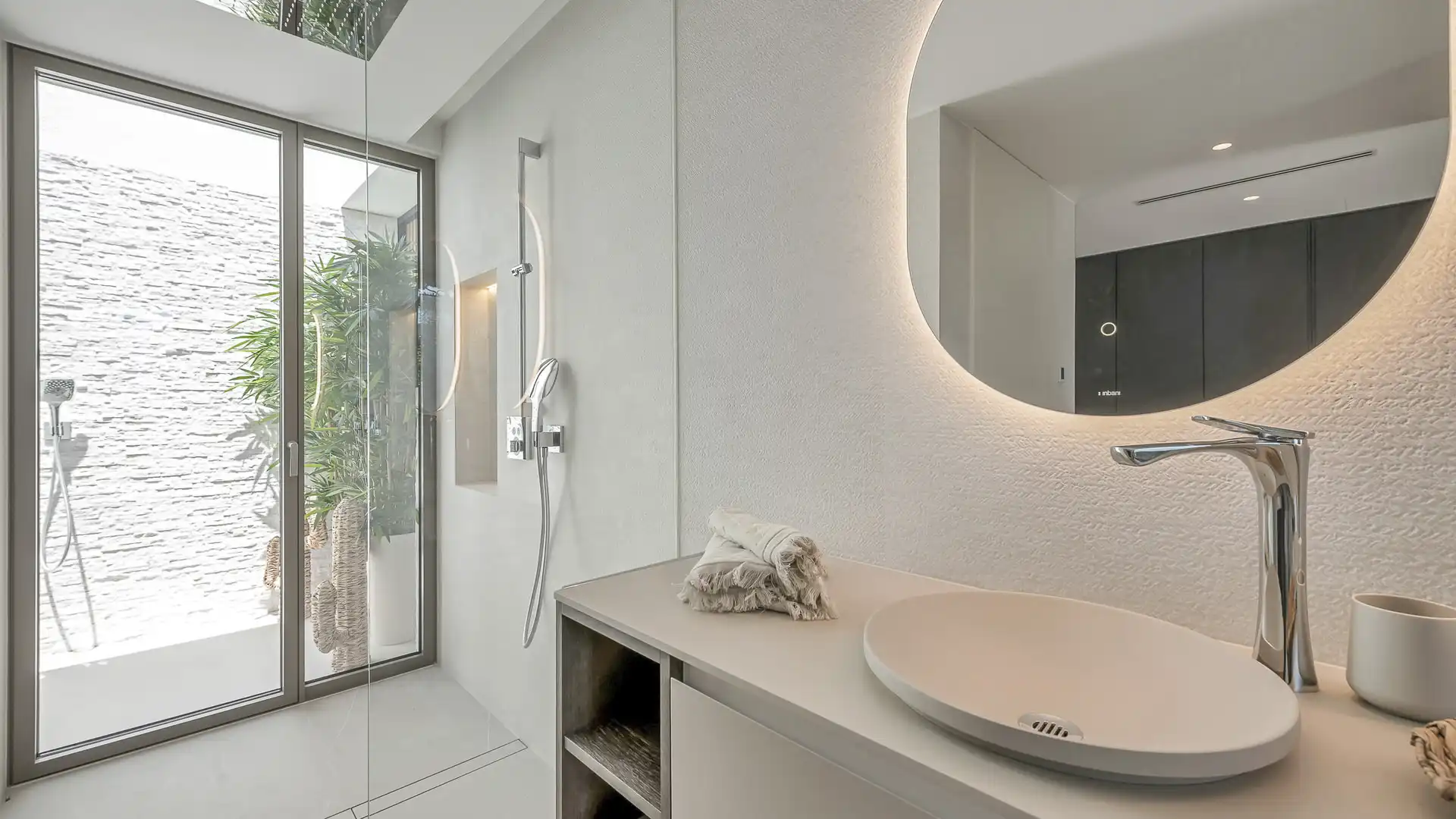 Bathroom of Houses for sale in Calvià  with Air Conditioner, Heating and Parquet flooring