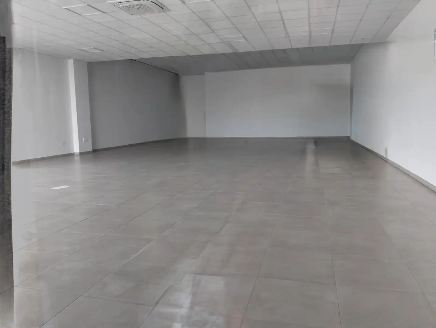 Local commercial à louer à Sanlúcar la Mayor, imagen 6