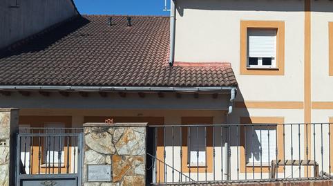 Foto 2 de Casa adosada en venda a Calle Corteceros, Arenas de San Pedro, Ávila