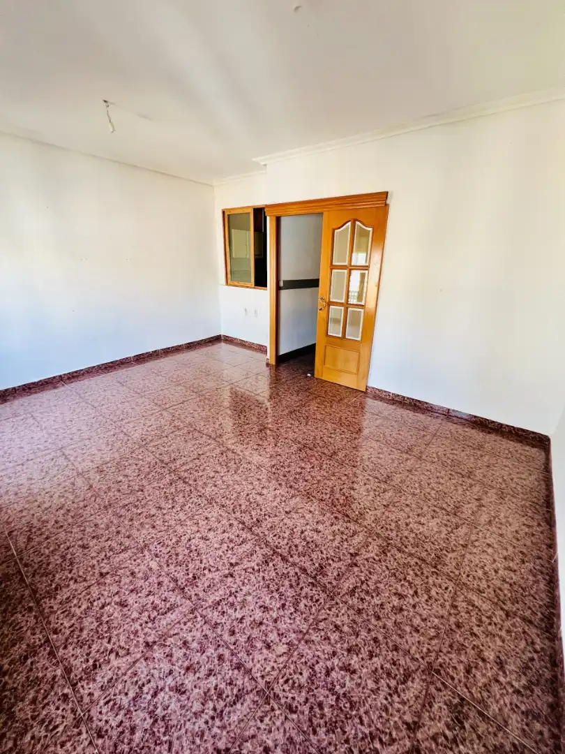 Flat for sale in Zaragoza  with Heating, Oven and Washing machine
