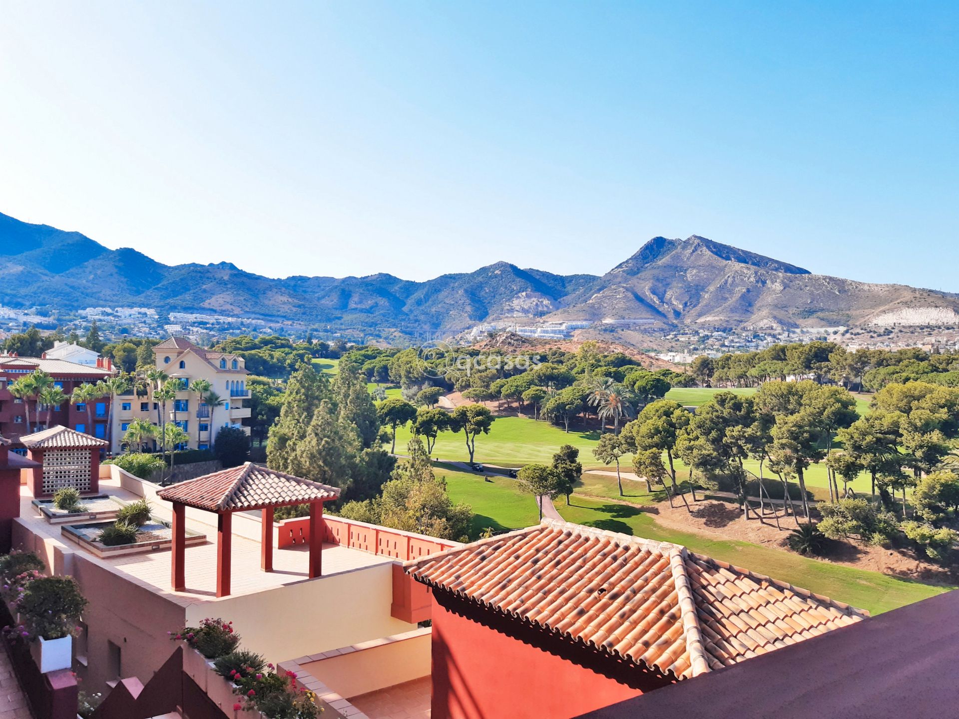 Vista exterior de Apartament en venda en Benalmádena amb Aire condicionat, Calefacció i Terrassa