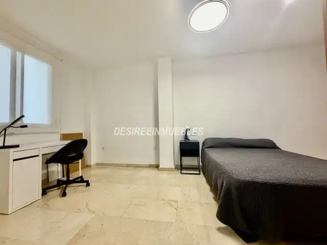 Habitación de Piso en venta en Valencia con Aire acondicionado, Calefacción y Balcón