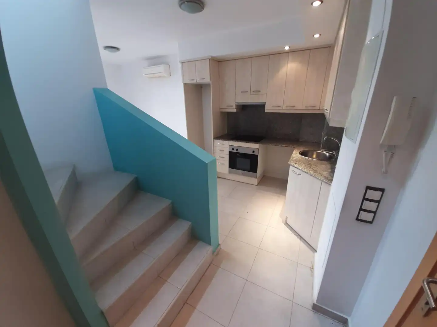 Duplexes for sale in Centre