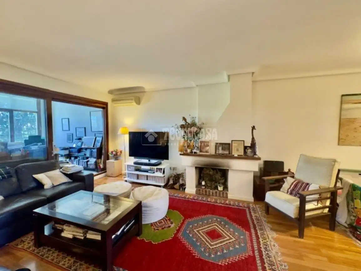 Sala d'estar de Pis en venda en Las Rozas de Madrid amb Calefacció