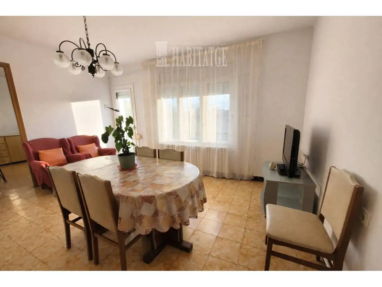 Sala de estar de Piso en venta en Torelló con Calefacción, Trastero y Balcón