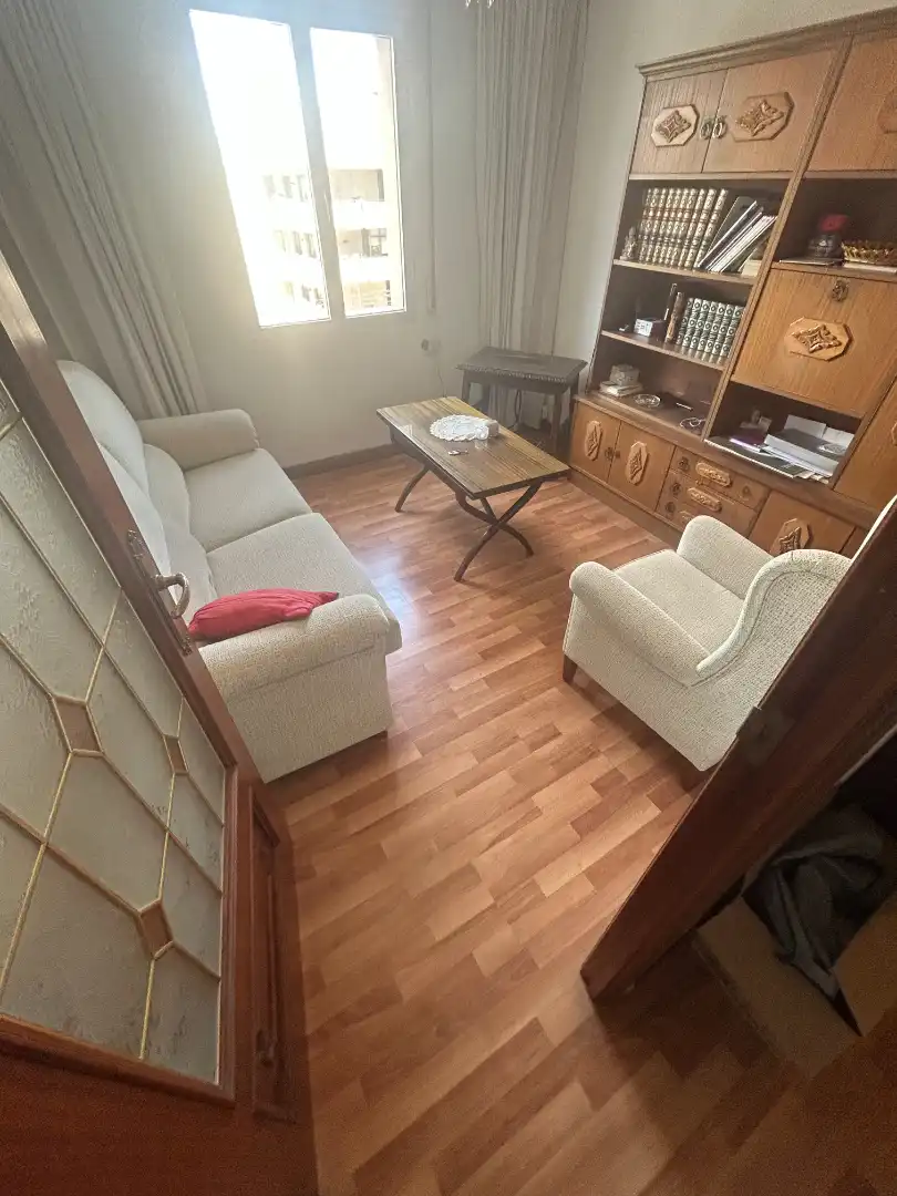 Sala d'estar de Pis en venda en Burgos amb Traster i Moblat