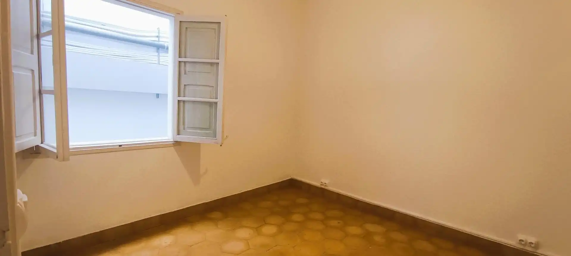 Bedroom of Flat for rent in  Palma de Mallorca  with Air Conditioner and Balcony