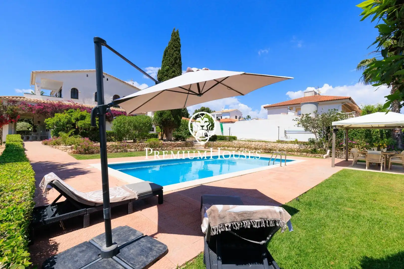 Piscina de Casa o chalet de alquiler en Cunit con Aire acondicionado, Calefacción y Jardín privado