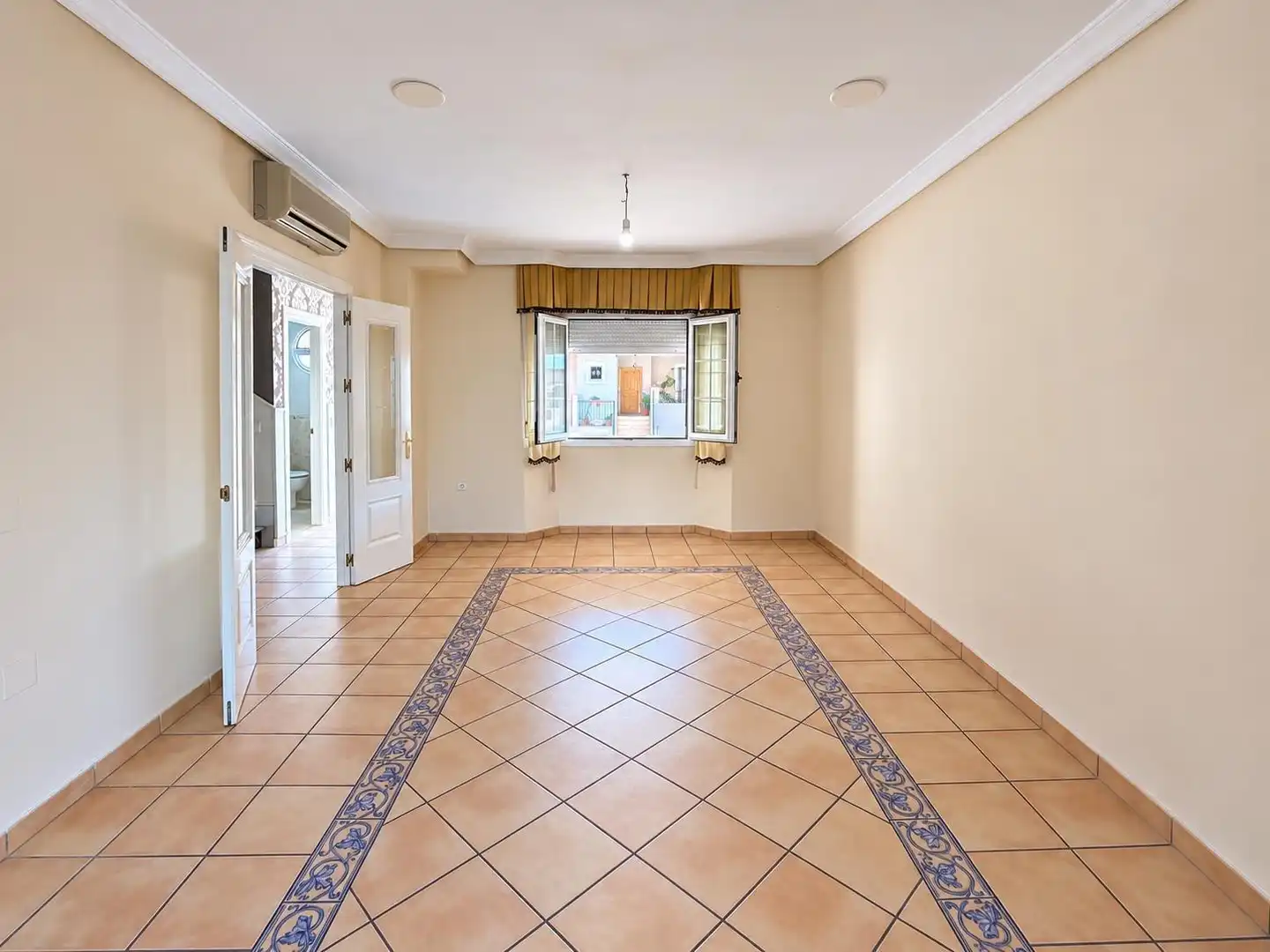 Casa adosada en venta en Aguadulce