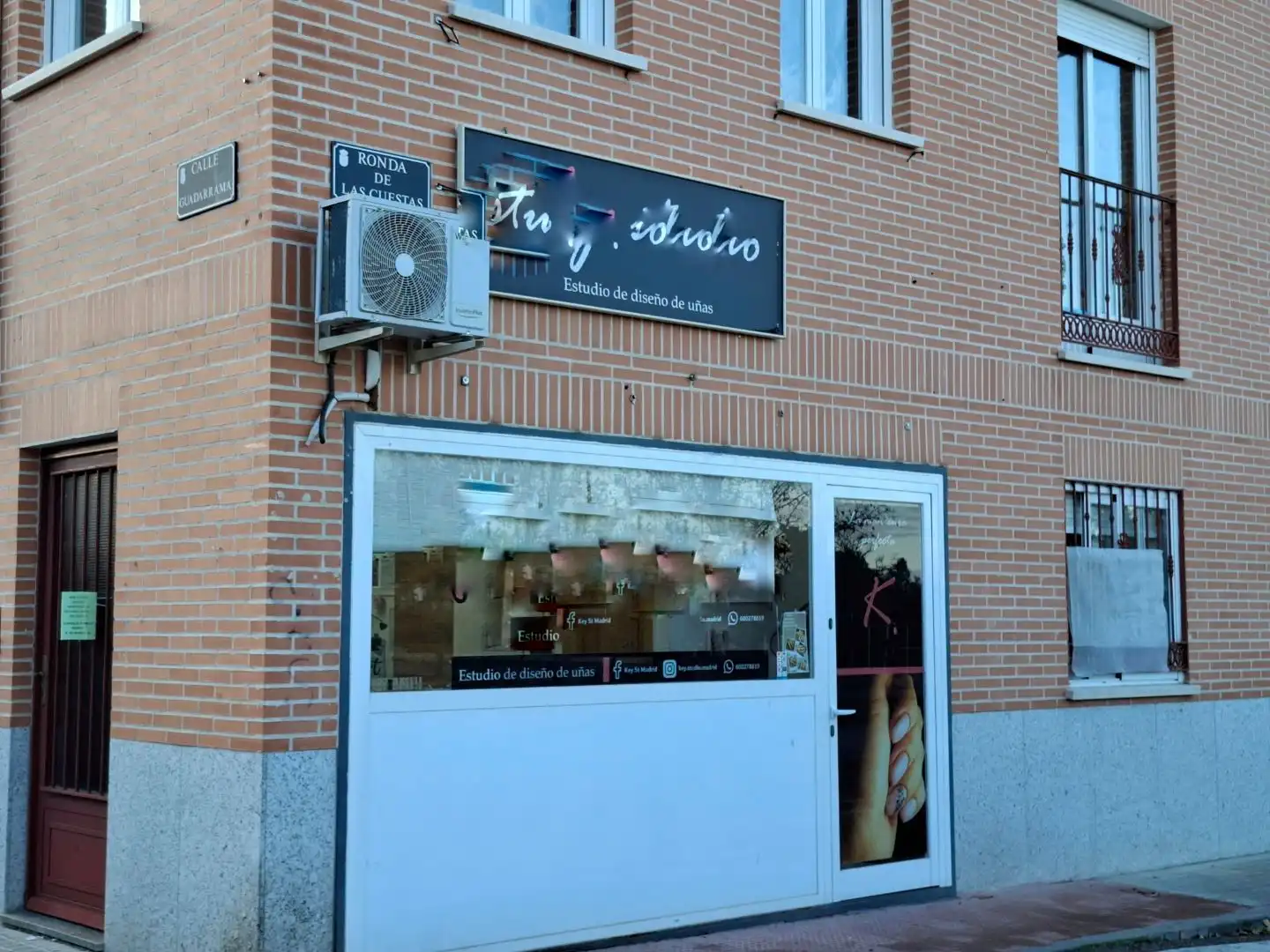Local de alquiler en Paracuellos de Jarama con Aire acondicionado, Calefacción y Amueblado