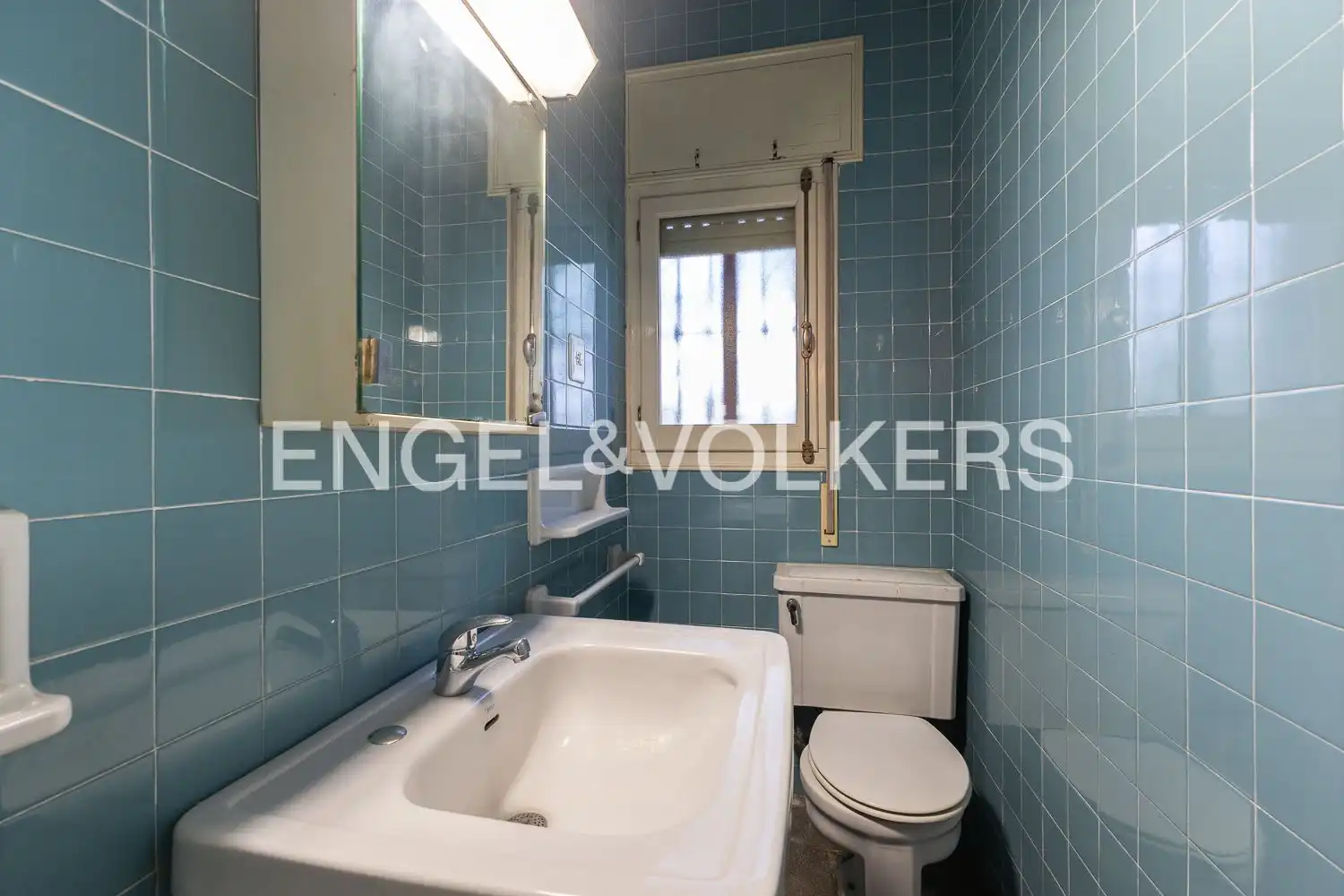 Baño de Casa o chalet en venta en Paterna con Aire acondicionado, Calefacción y Jardín privado