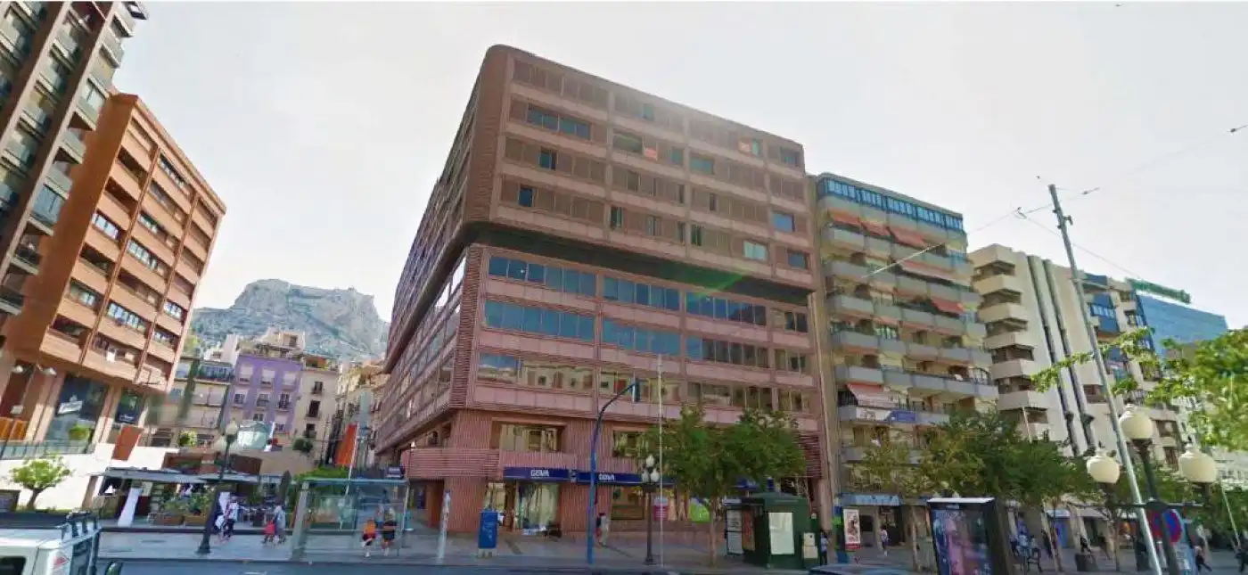 Piso con ascensor en venta en Avenida MENDEZ NUÑEZ, imagen 2