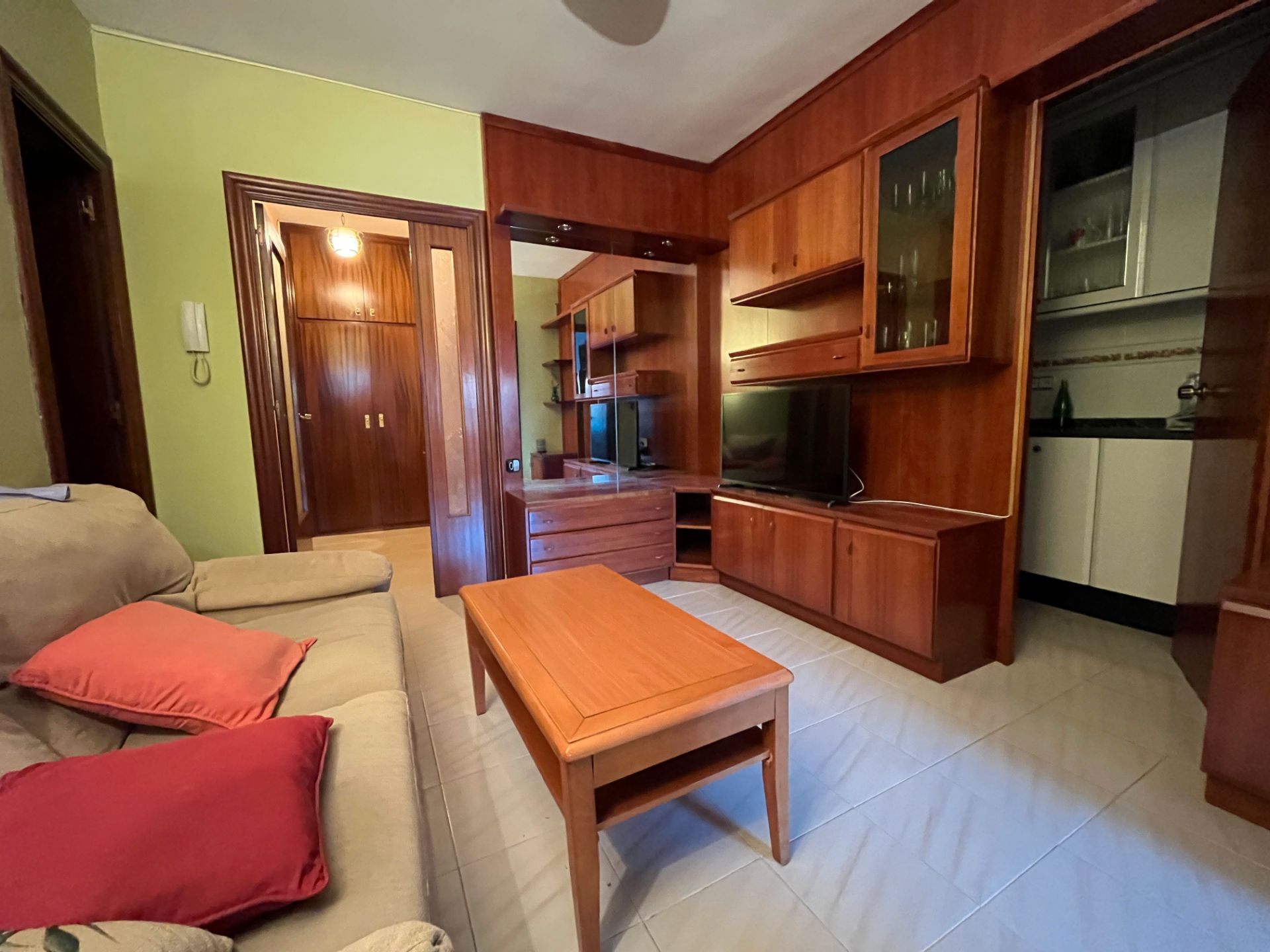 Flat to rent in Carrer de la Torre Vélez, El Guinardó