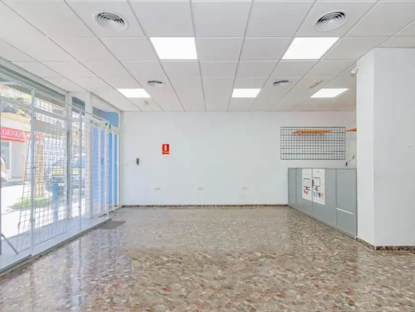 Local de alquiler en La Zubia con Aire acondicionado y Calefacción
