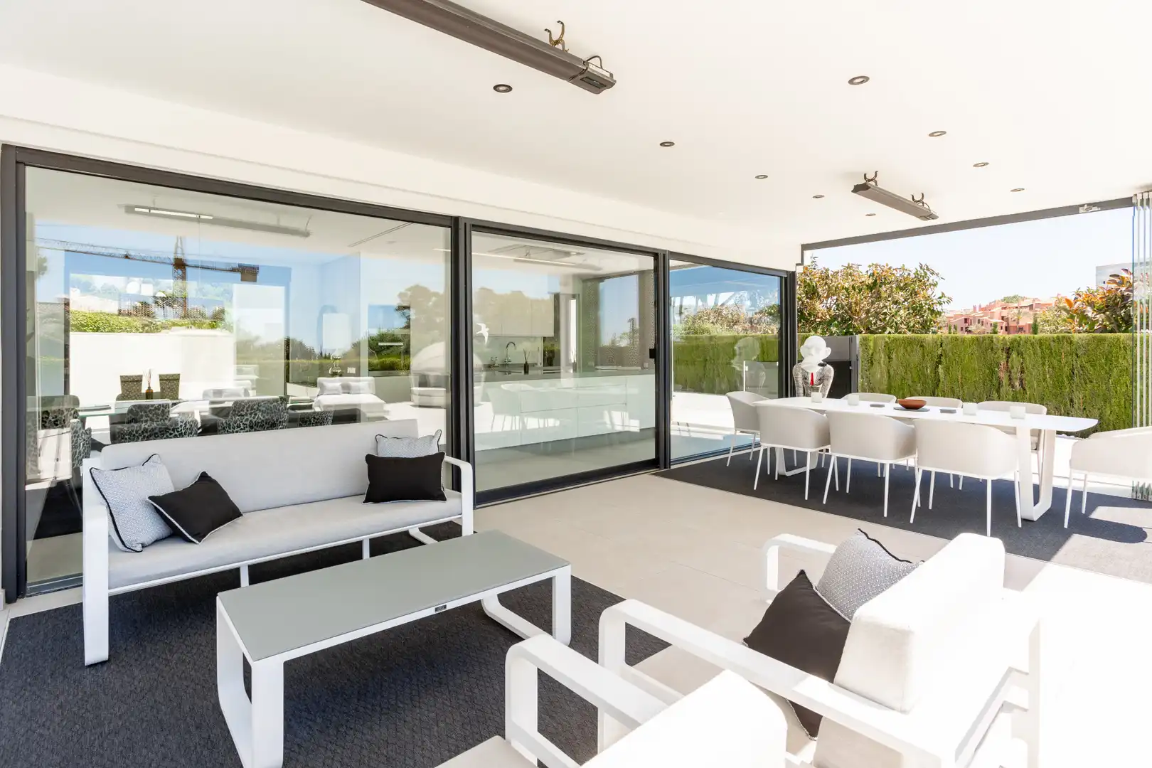 Terrassa de Casa o xalet en venda en Marbella amb Aire condicionat, Jardí privat i Terrassa